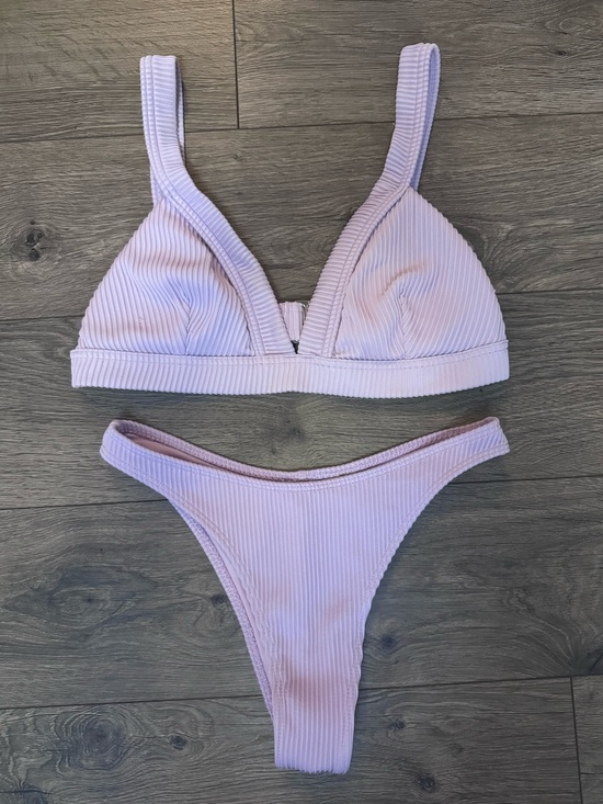 Hollister Other - Hollister Women’s Soft Lilac Ribbed Bikini Set - Triangle Top & Cheeky Bottoms